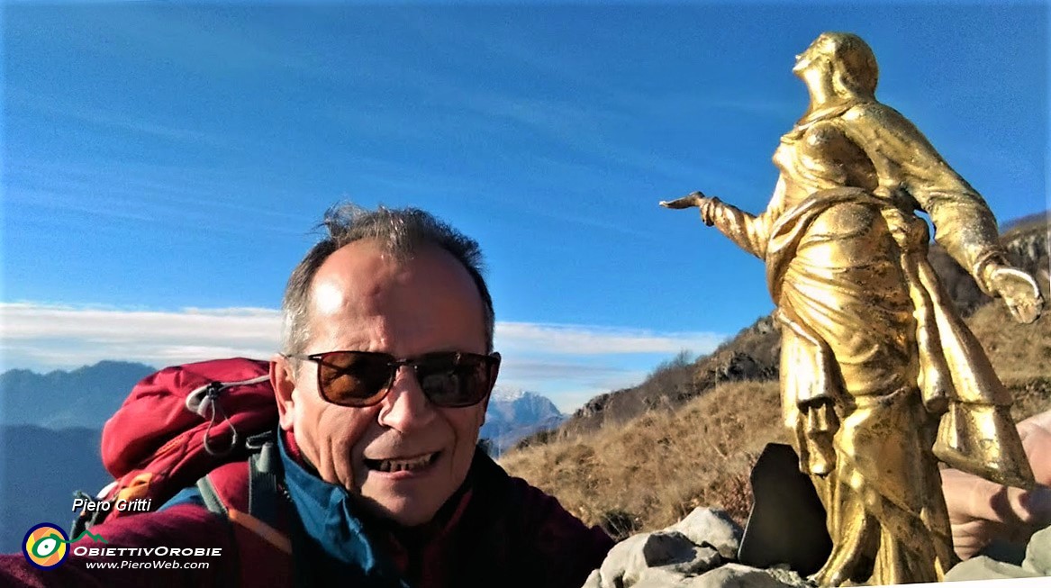 Alla Madonnina 'Mamma dei cieli...' sul sentiero per Castel Regina